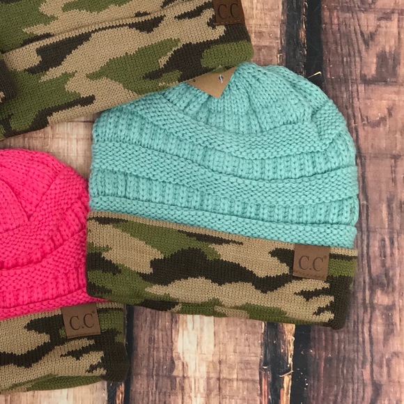 Accessories - << Mint Camo CC Beanie Winter Hat  >>